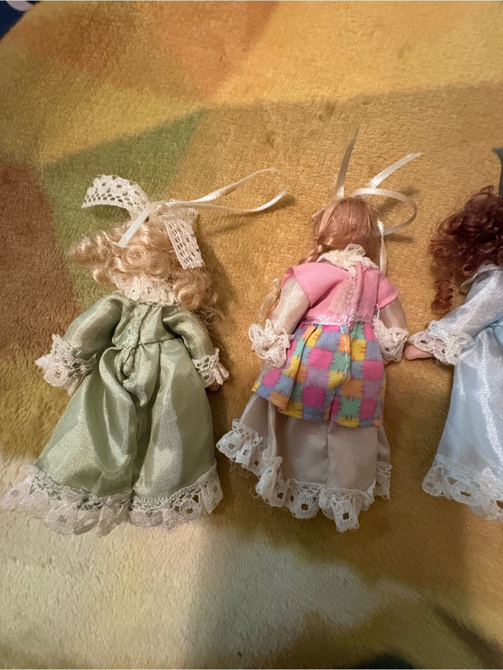Porcelain doll ornaments - Picture 5 of 9